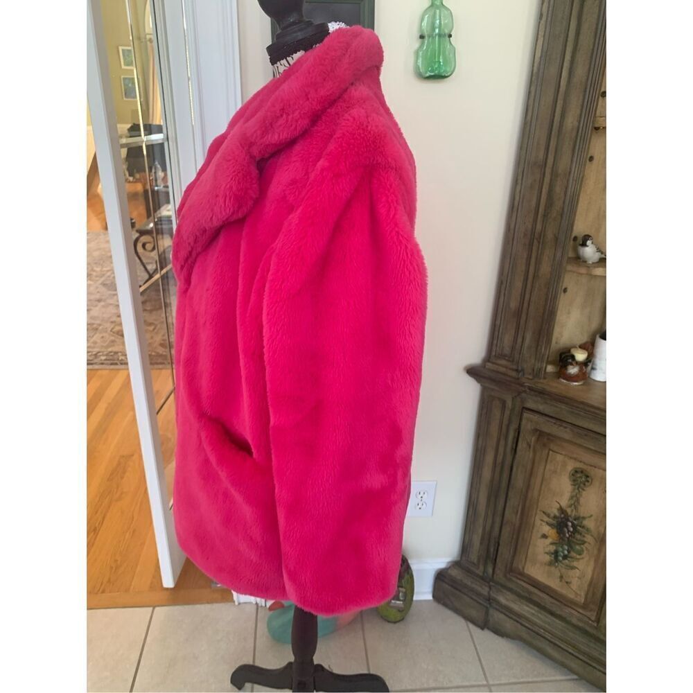 Thick Faux Fur Women’s Jacket - Picture 8 of 11